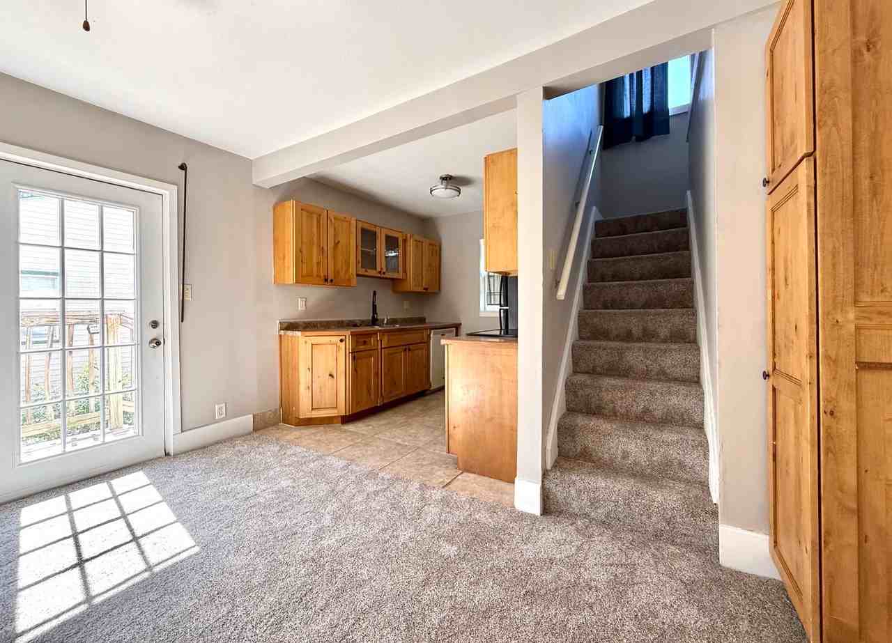 3445 3rd Ave - Photo 4 of 17