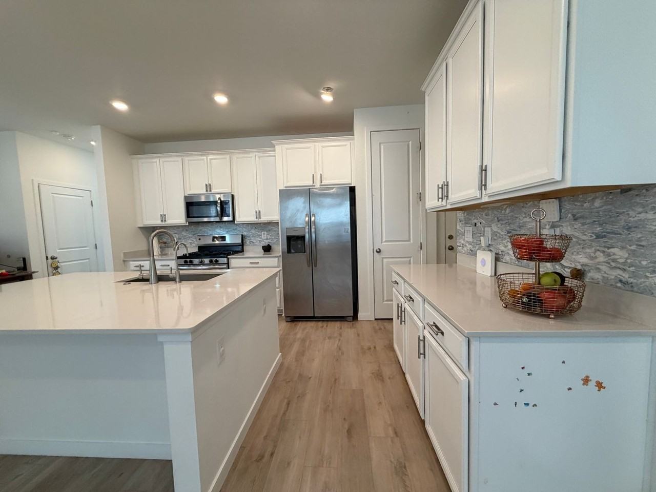9009 Redfield Ln - Photo 3 of 25