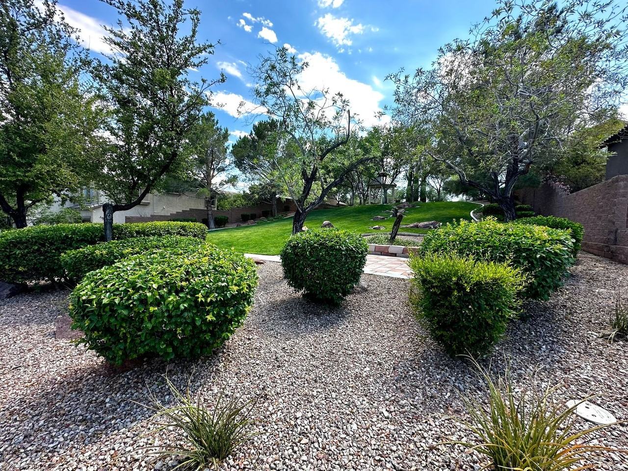 560 Playa Linda Pl - Photo 2 of 19