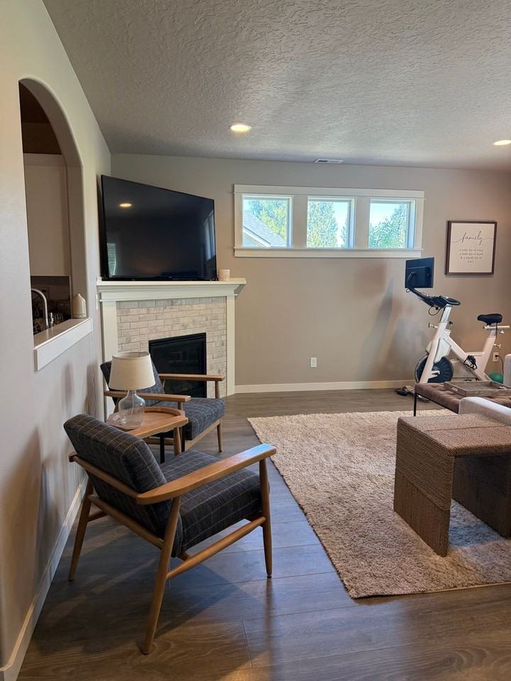 621 N Meadow Ln - Photo 6 of 27