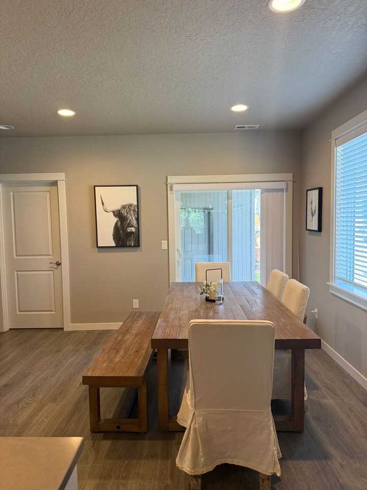 621 N Meadow Ln - Photo 7 of 27