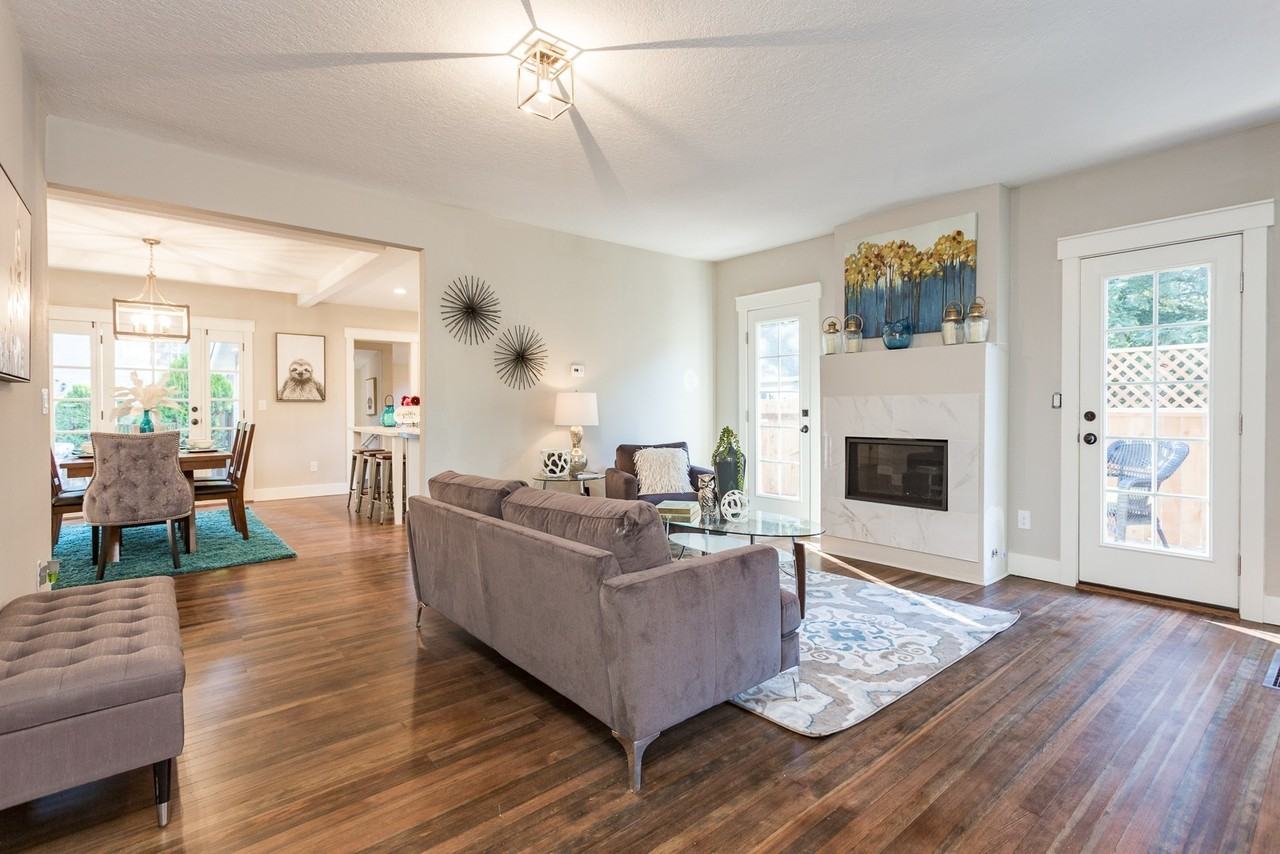 5262 Rosewood St - Photo 2 of 50