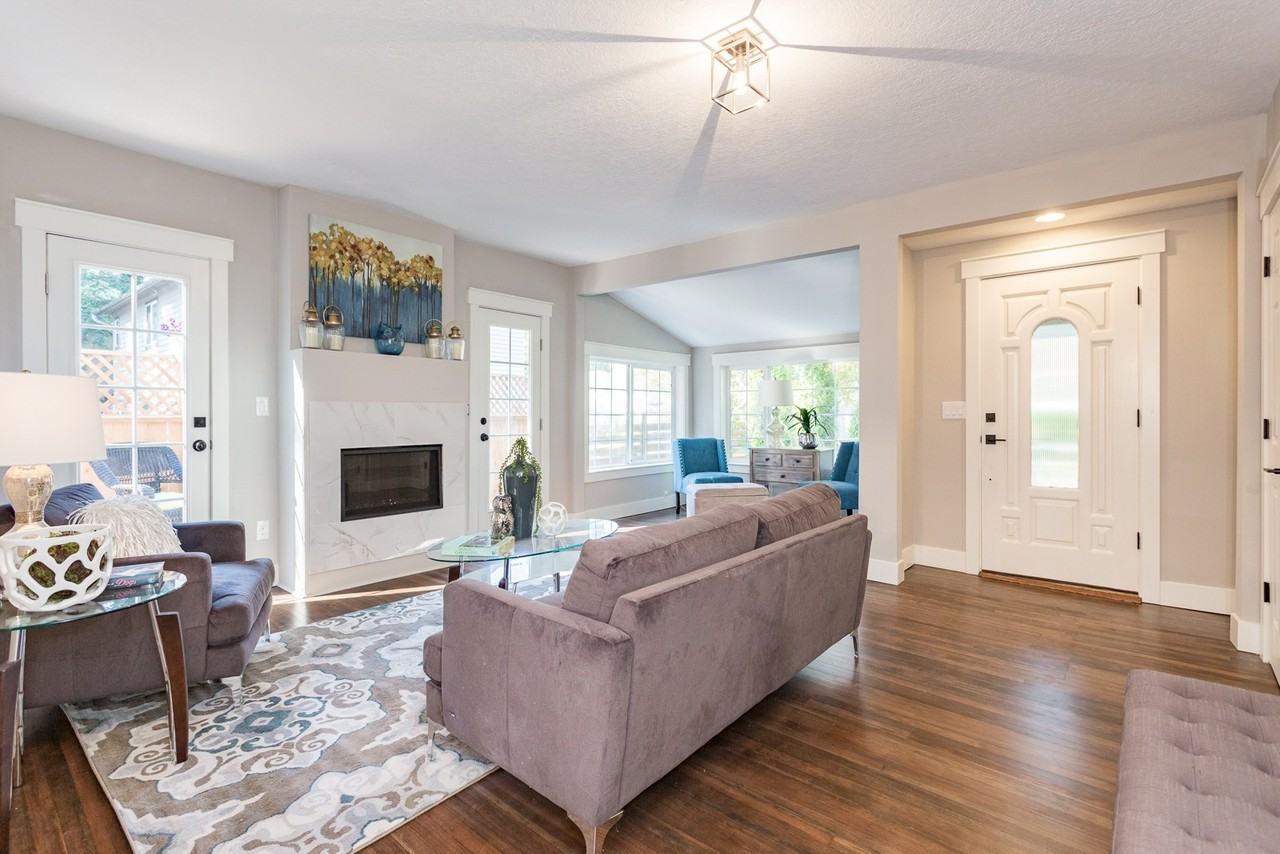 5262 Rosewood St - Photo 5 of 50