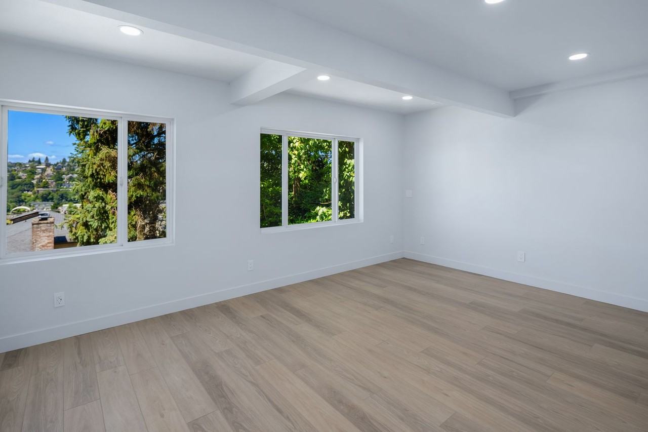 2567 13th Ave W - Photo 7 of 13