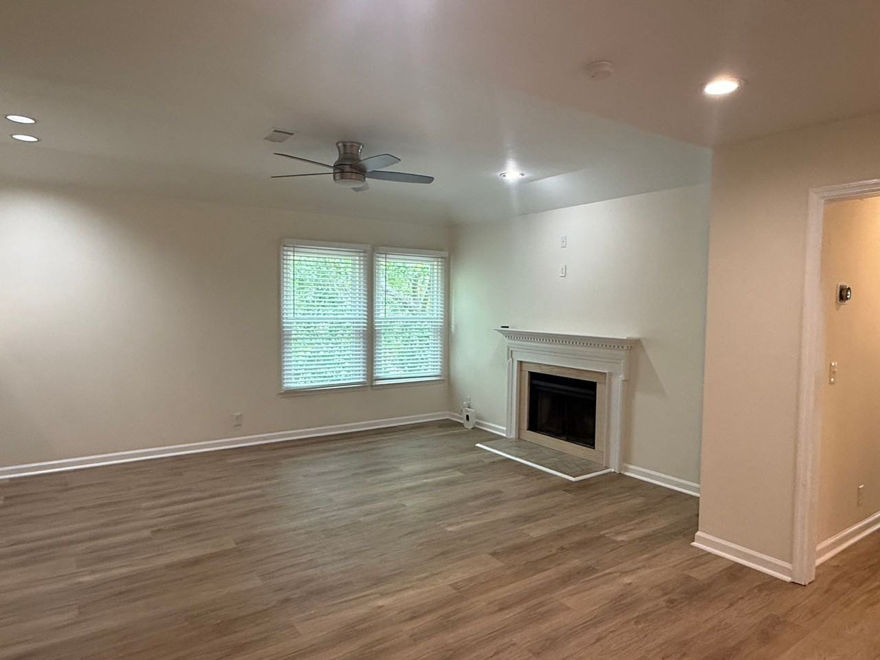 2135 Acklen Ave - Photo 6 of 15
