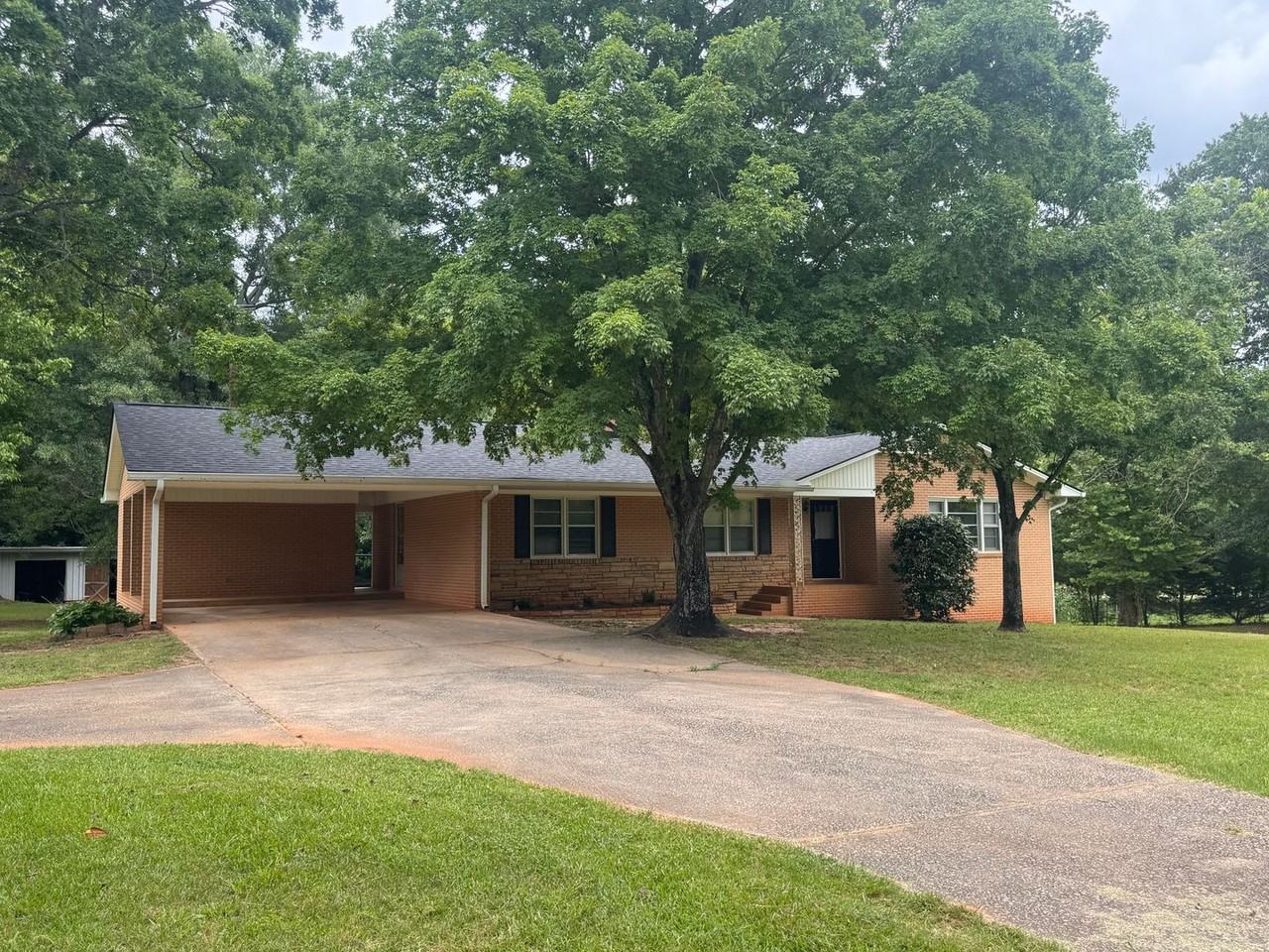 126 Ridgeway Church Rd - Photo 4 of 40