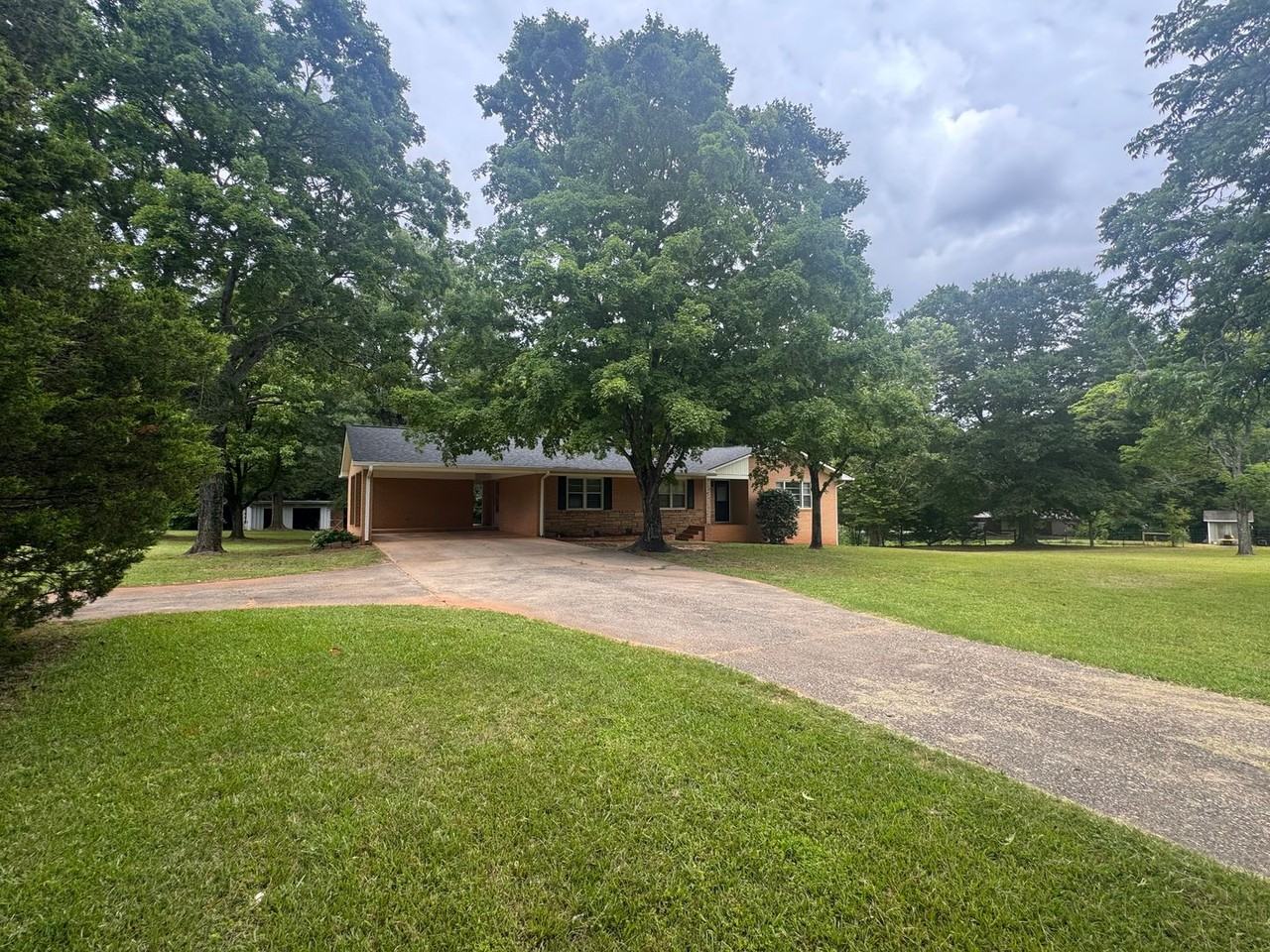 126 Ridgeway Church Rd - Photo 5 of 40