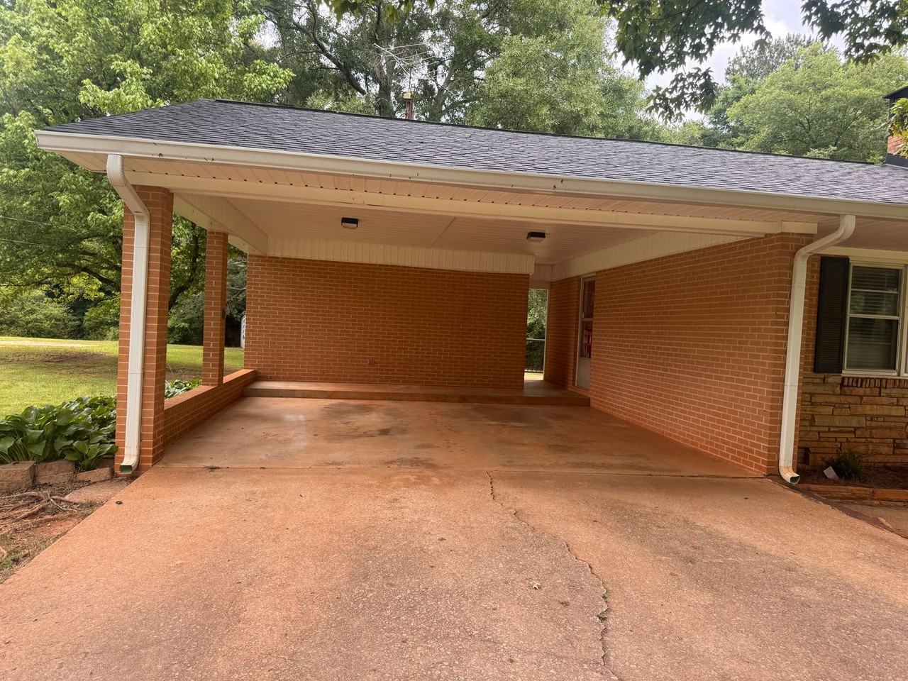 126 Ridgeway Church Rd - Photo 6 of 40