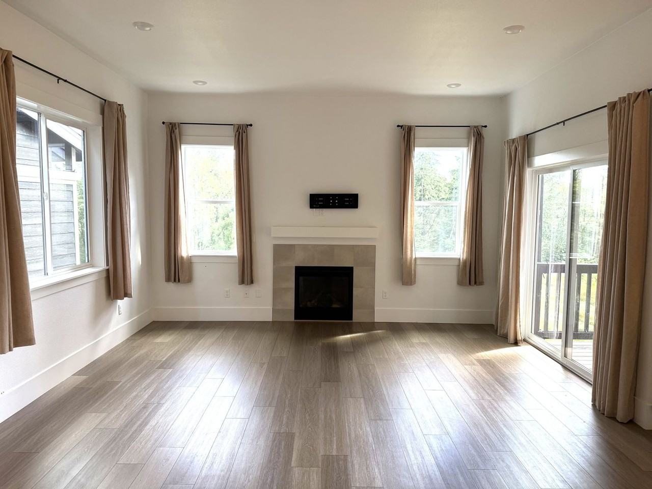 17820 Sw Maiden Ct - Photo 2 of 20