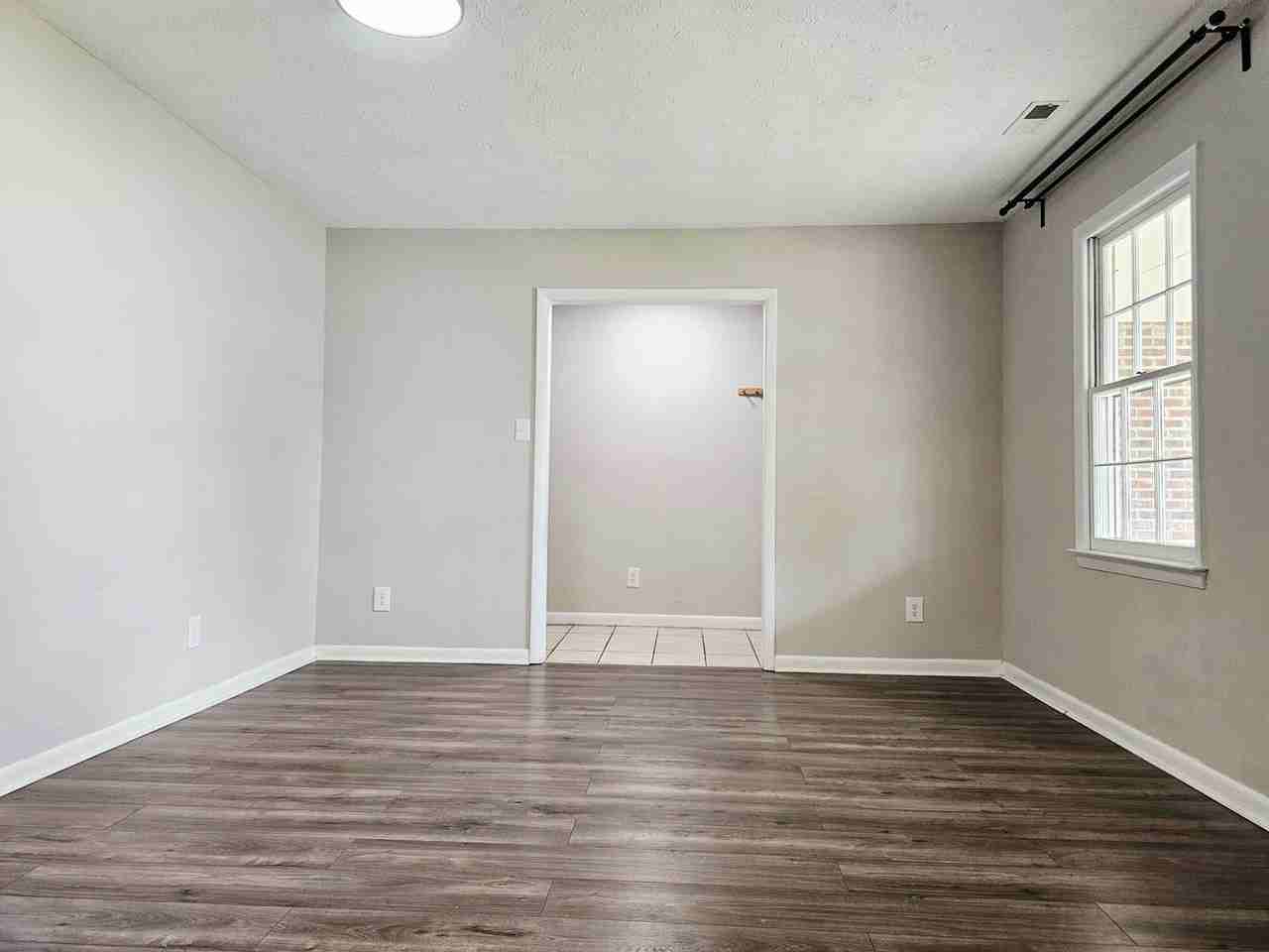 7490 Beverly Dr - Photo 5 of 23
