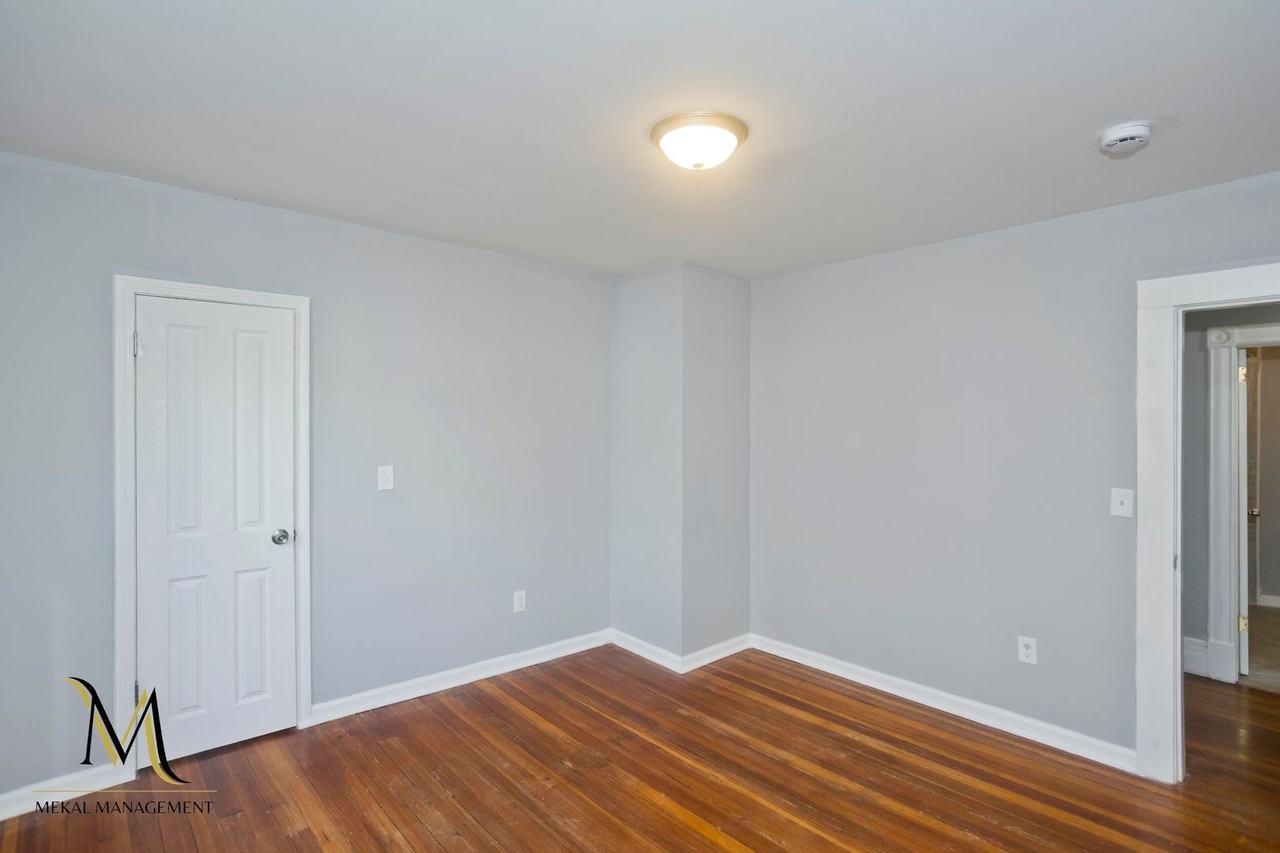 653 Belmont Ave - Photo 3 of 31