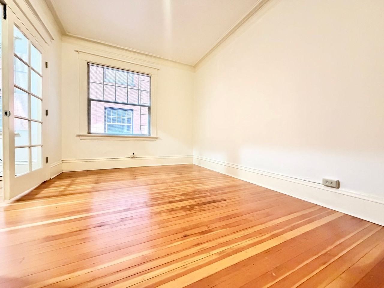2109 Nw Irving St #203 - Photo 3 of 13