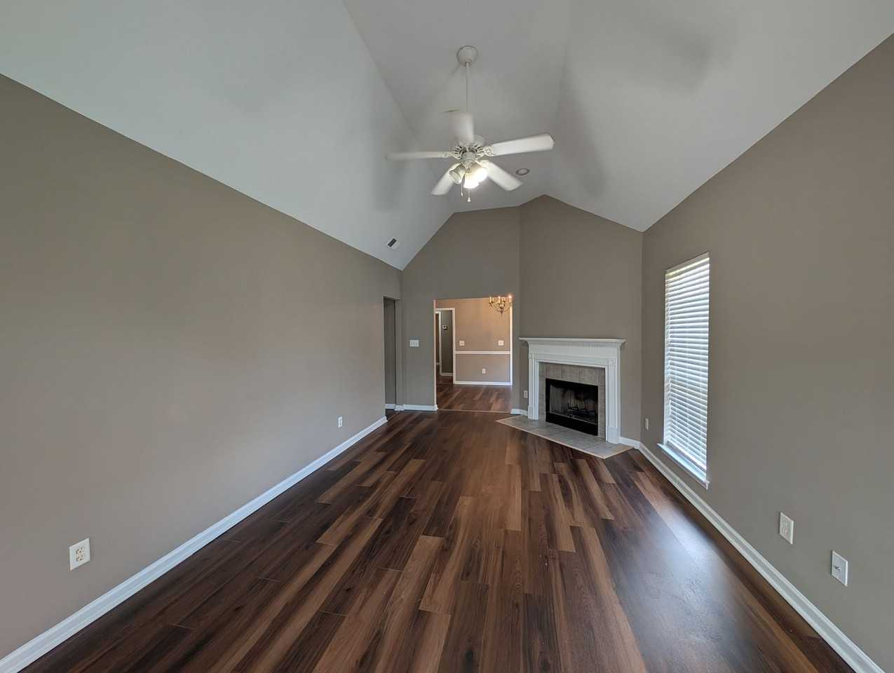 323 Forest Lakes Dr - Photo 2 of 12