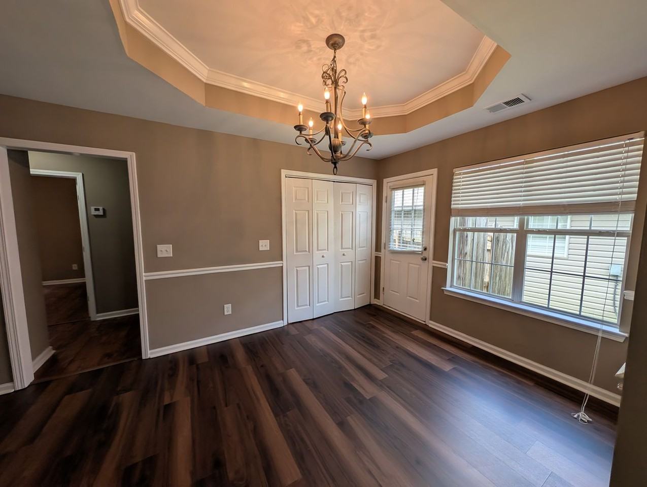 323 Forest Lakes Dr - Photo 3 of 12