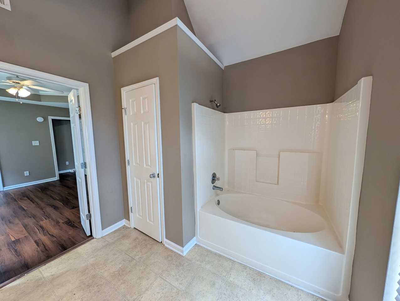 323 Forest Lakes Dr - Photo 7 of 12