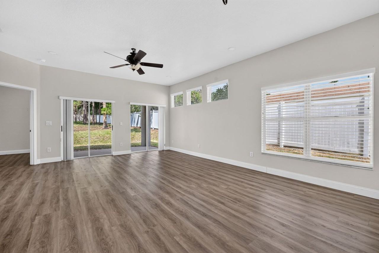 1421 Kellogg Dr - Photo 6 of 25