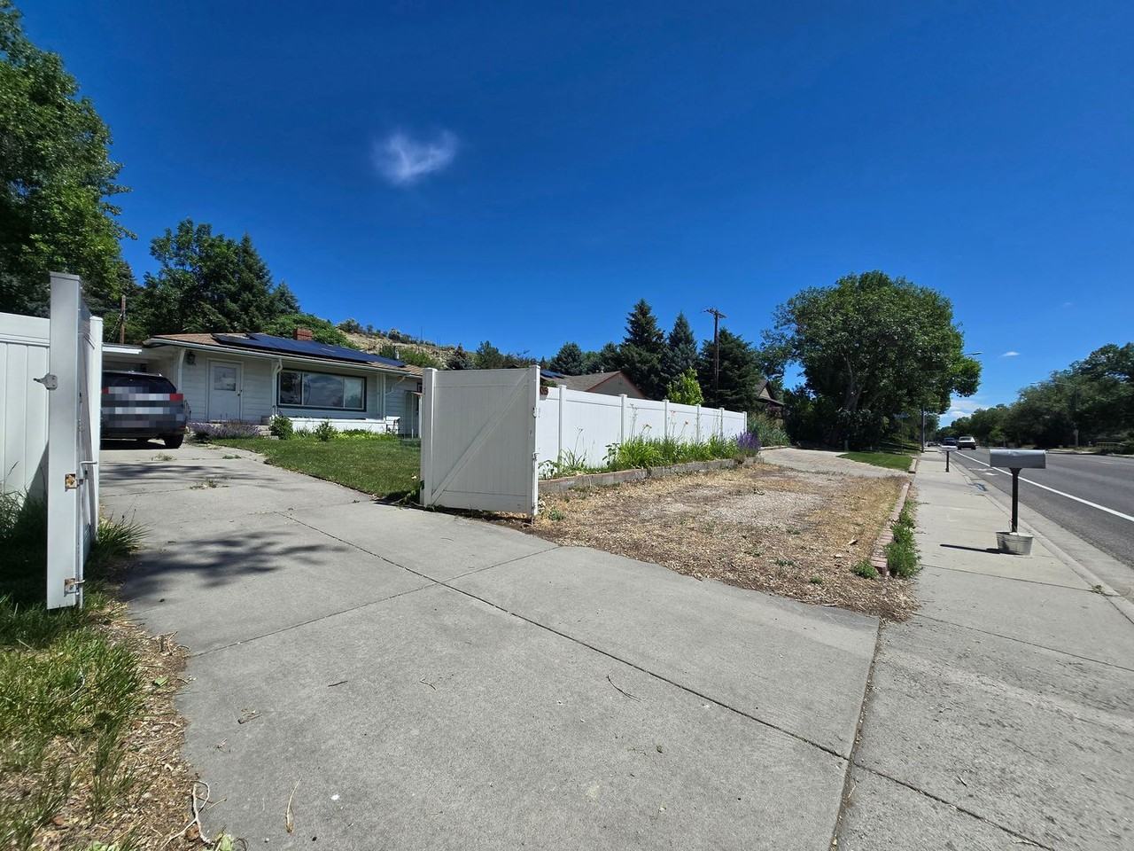 1005 Rimrock Rd - Photo 3 of 31