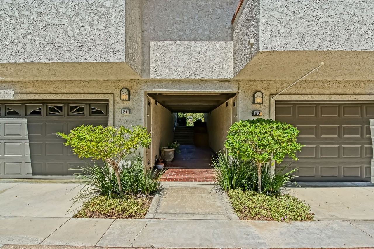 23 Coronado Ct - Photo 4 of 48