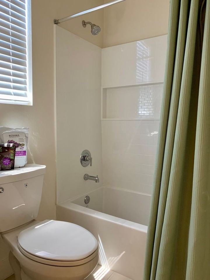 2050 Brighton Dr - Photo 7 of 40