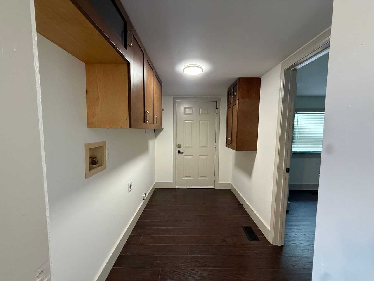 9 Circle St - Photo 7 of 10