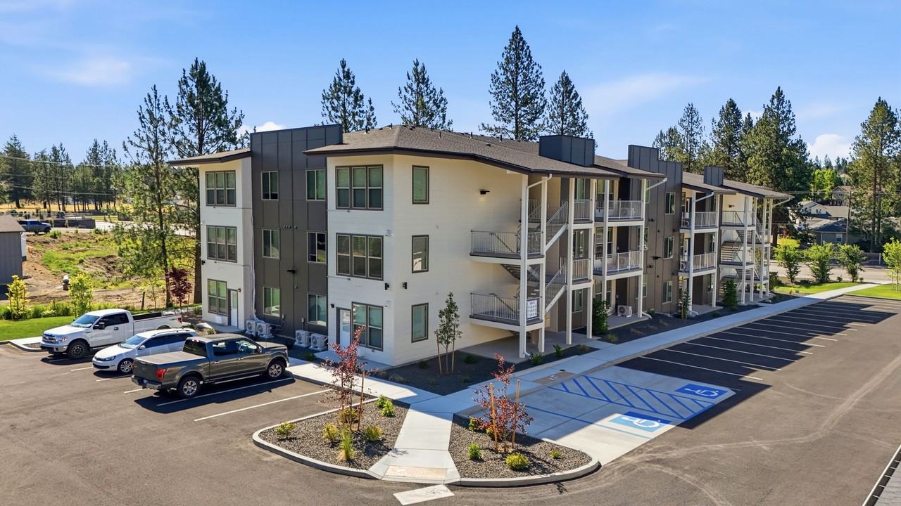 Canter Court - Photo 4 of 27