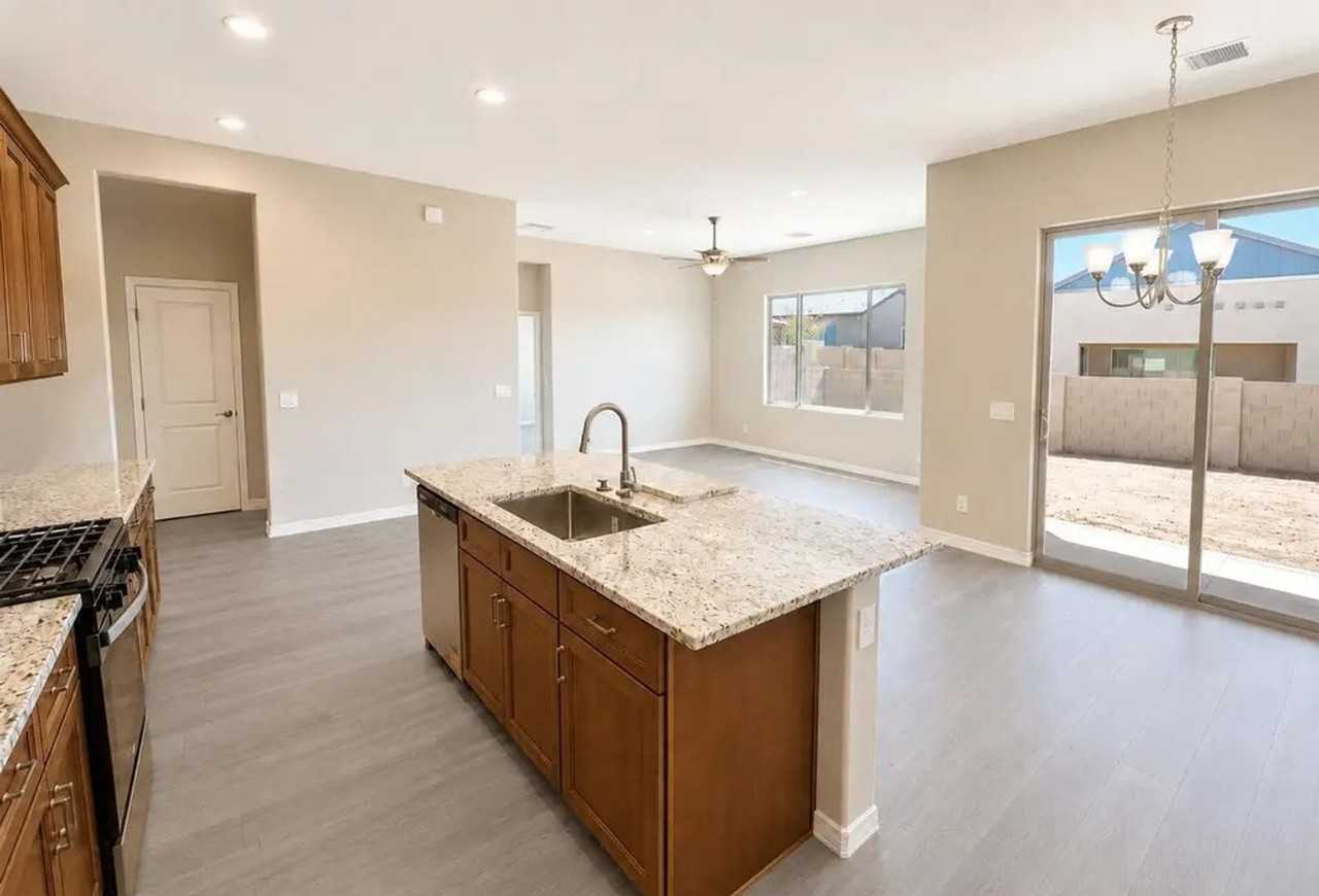 786 Flat Iron Rd - Photo 3 of 13