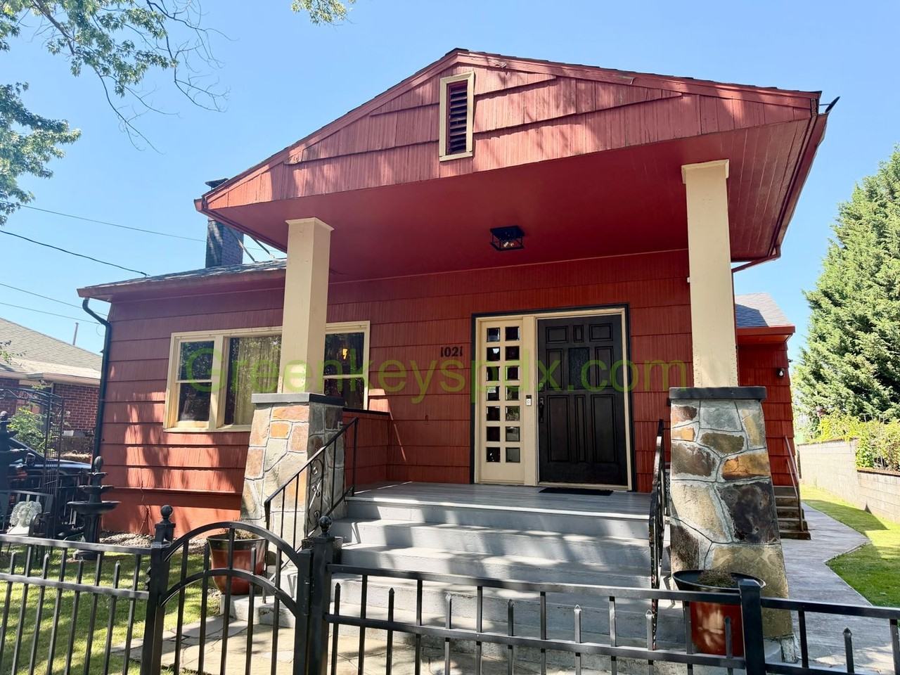 1021 N Jessup St - Photo 3 of 38