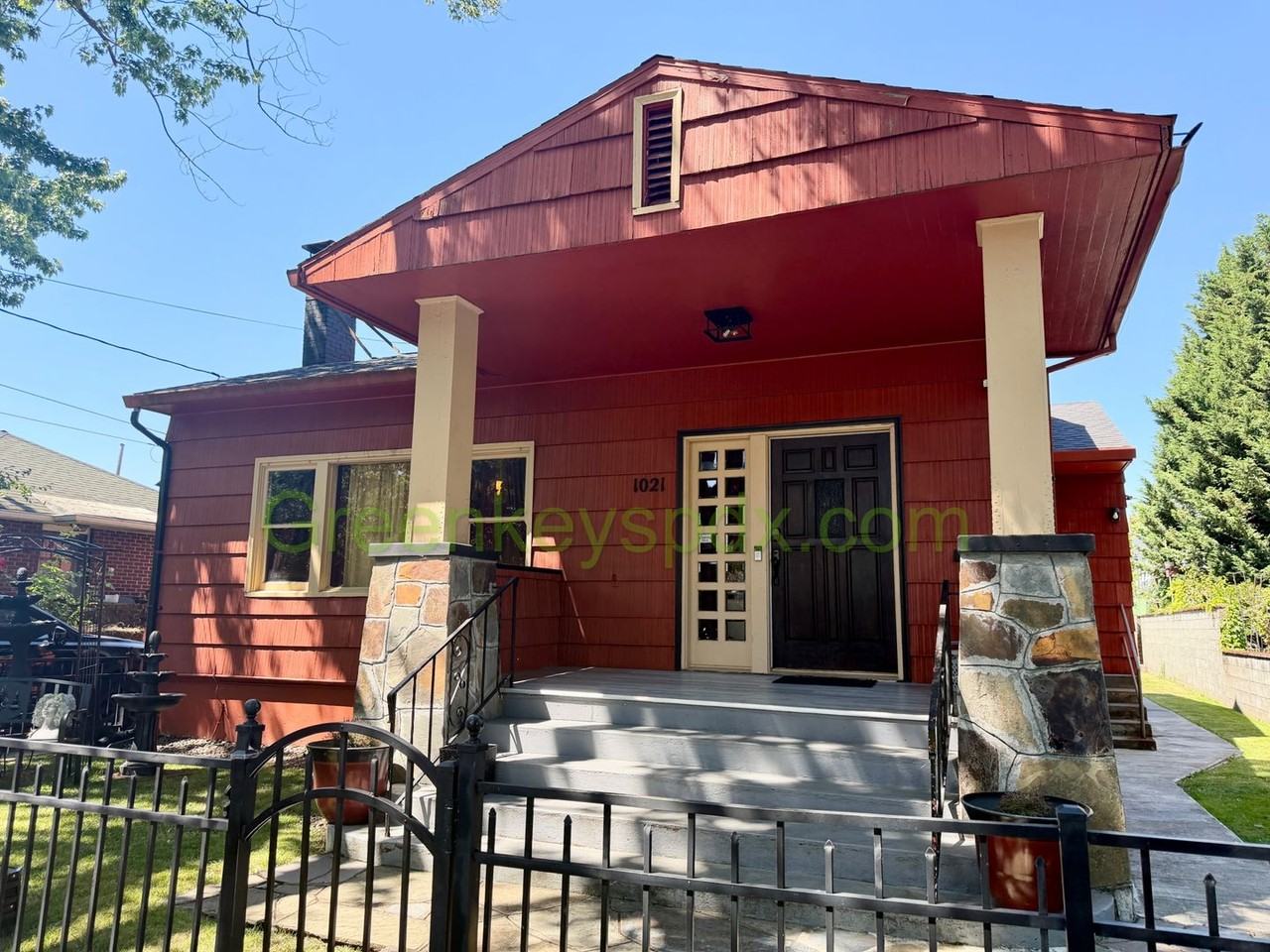 1021 N Jessup St - Photo 4 of 38