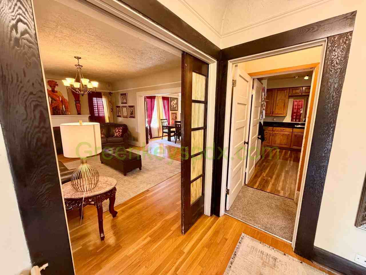 1021 N Jessup St - Photo 6 of 38