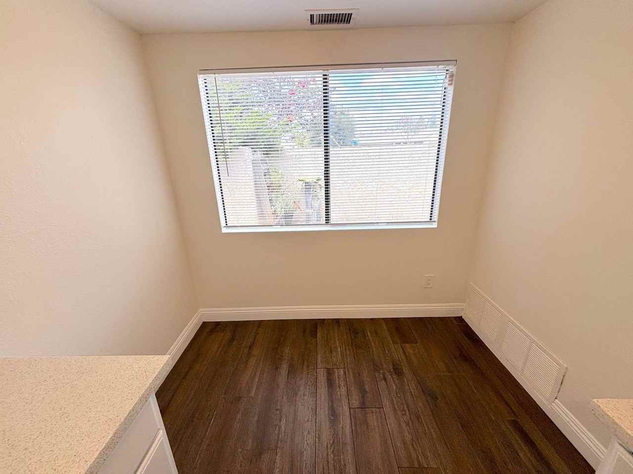 3310 E Collins Ave #1 - Photo 6 of 28
