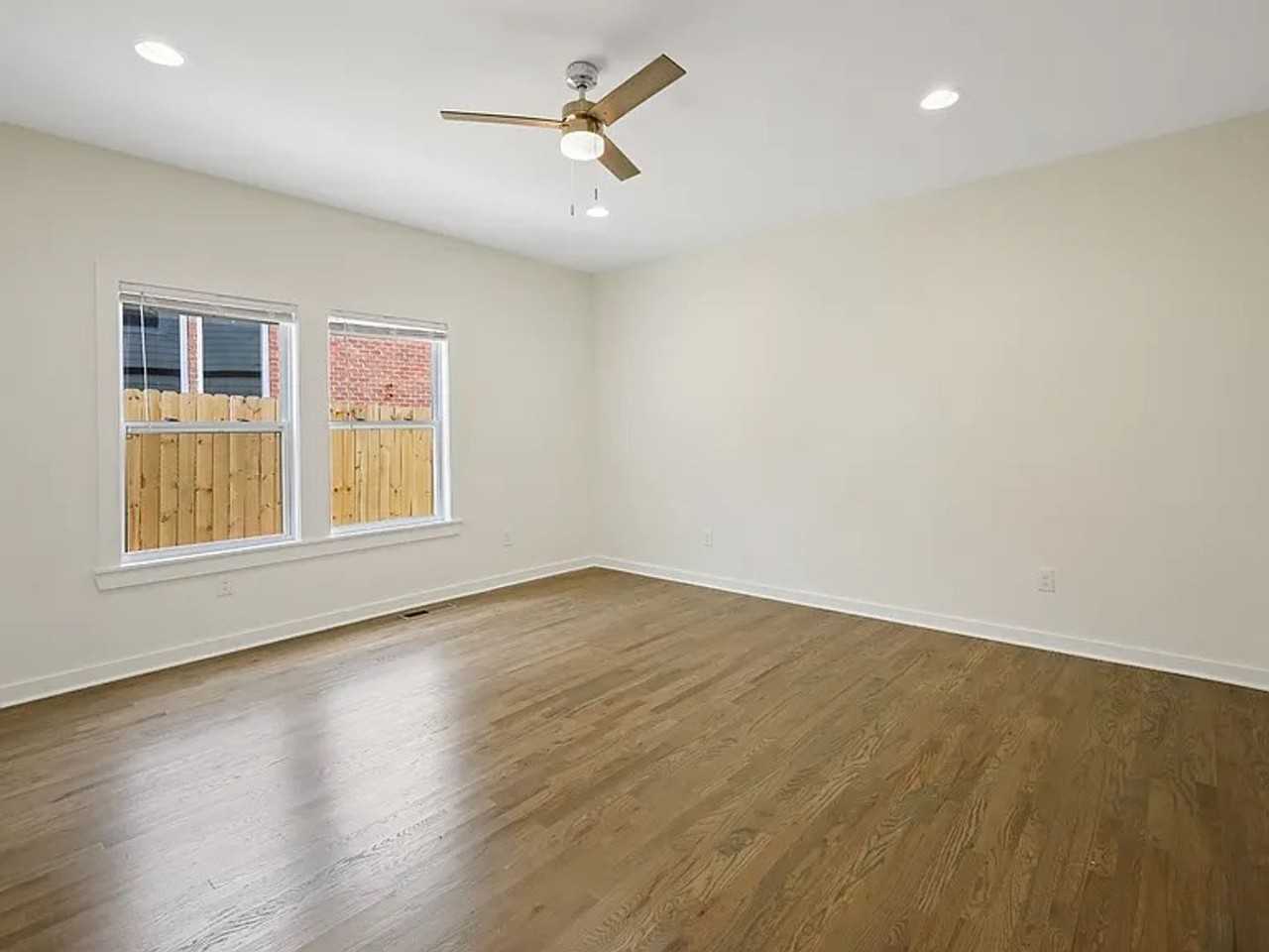 2218 14th Ave N - Photo 7 of 31