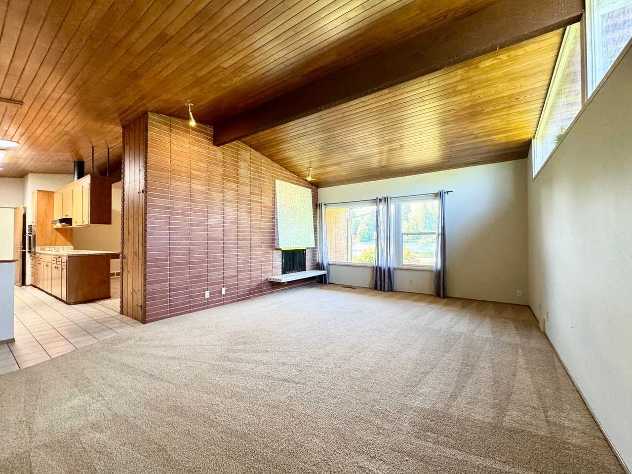 13039 Se 76th St - Photo 4 of 18