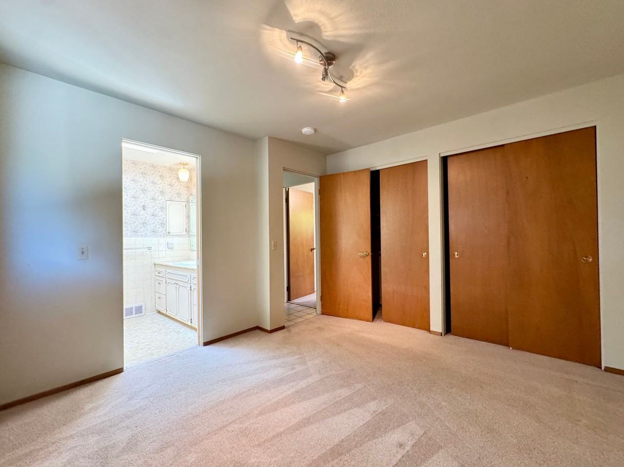 13039 Se 76th St - Photo 5 of 18