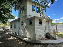 featured image of 1118 S Hydraulic St