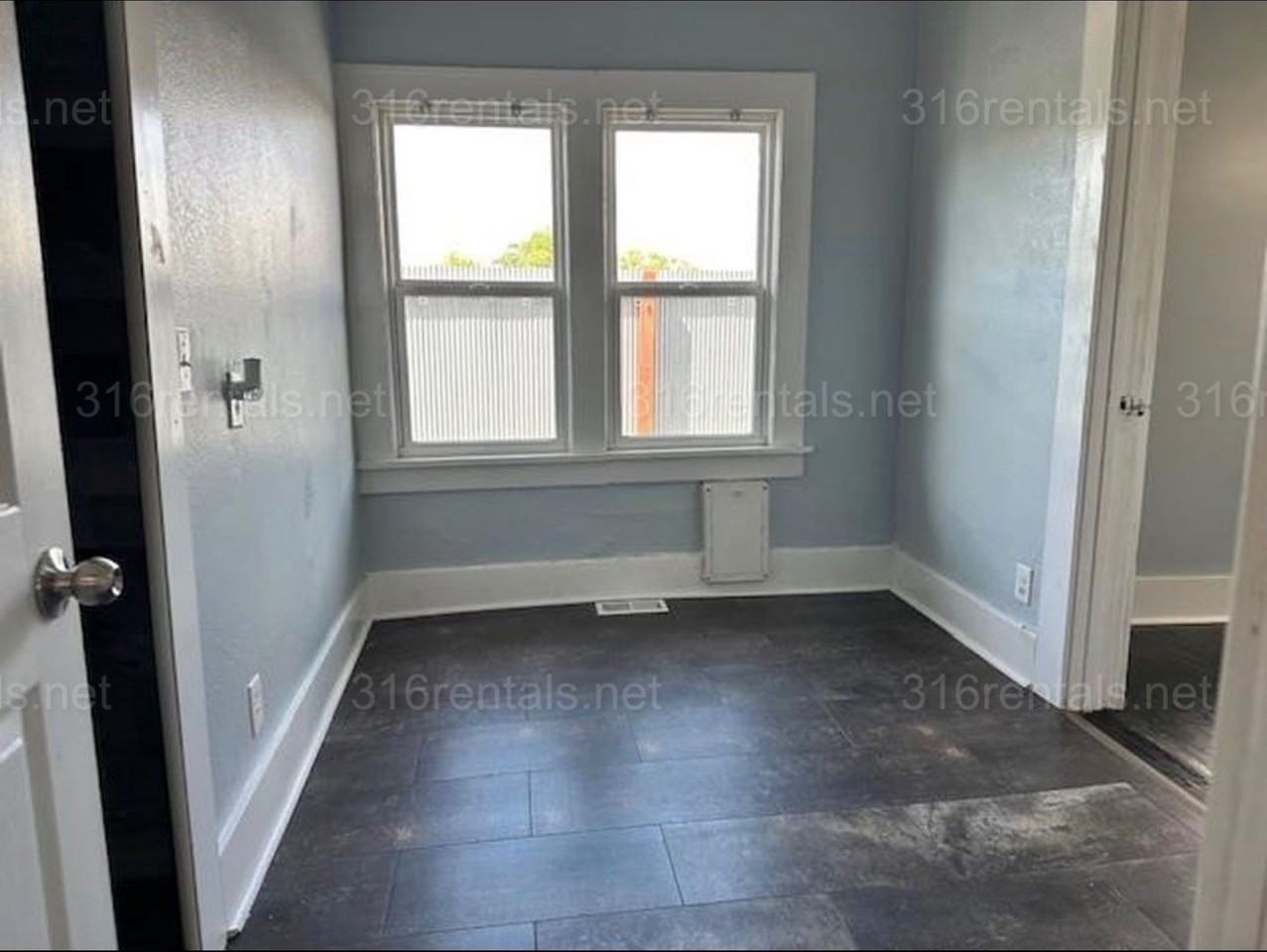 1118 S Hydraulic St - Photo 6 of 13