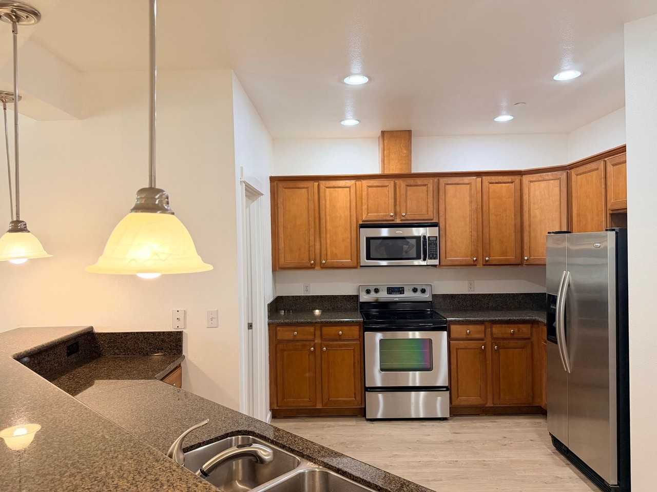 3047 Ridge View Pl - Photo 6 of 24