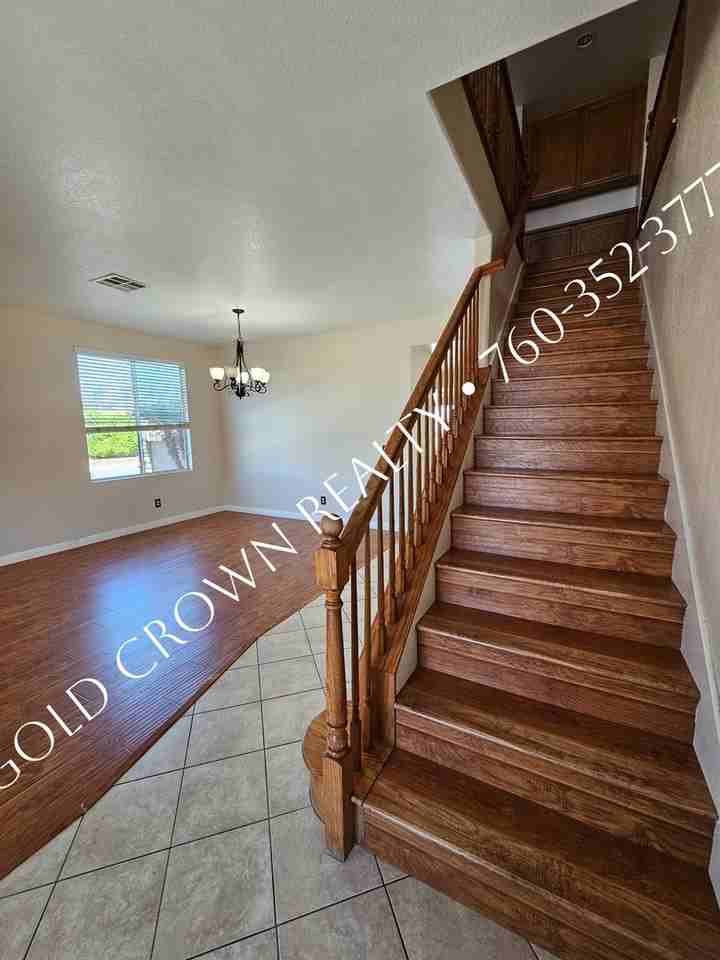 599 Yucca St - Photo 6 of 26