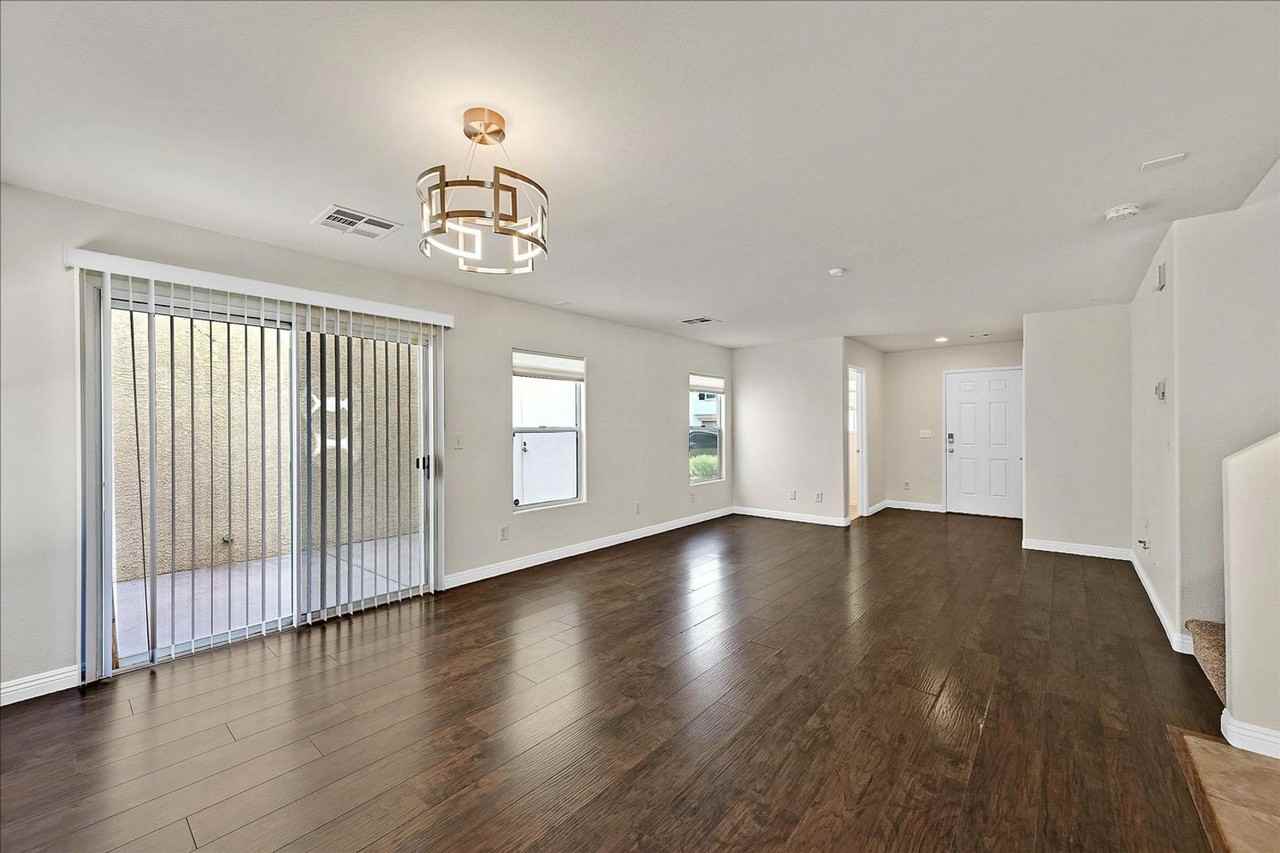 8755 Firecracker Ct - Photo 3 of 25