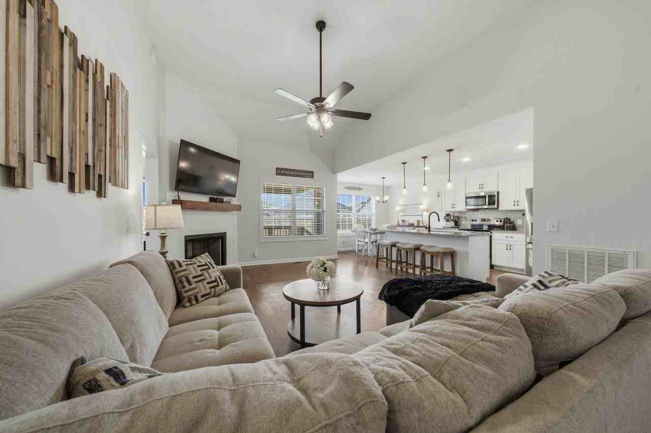 753 Gleason Dr - Photo 5 of 30