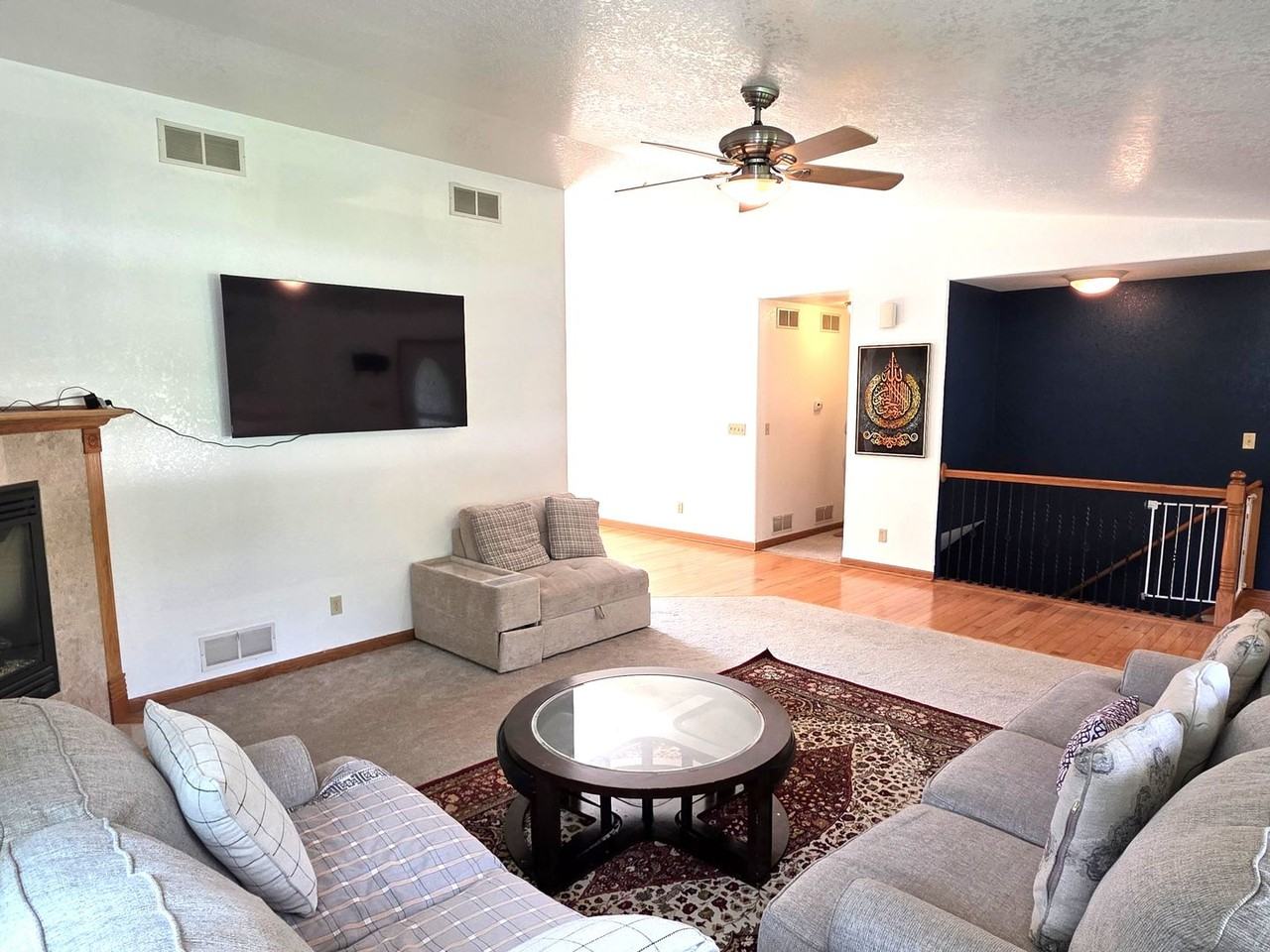 5345 S 43rd St - Photo 4 of 31