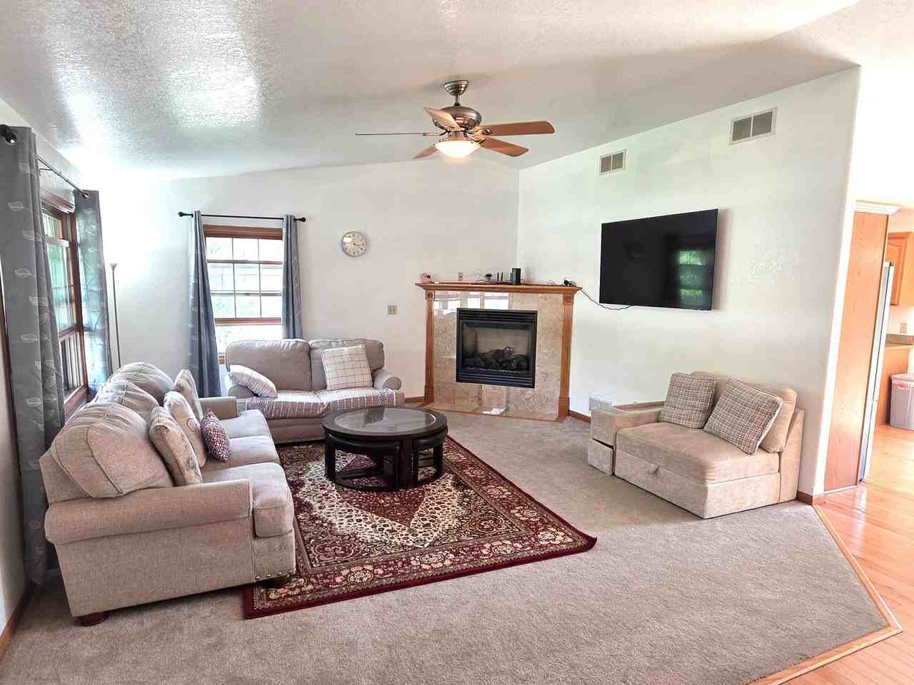 5345 S 43rd St - Photo 6 of 31