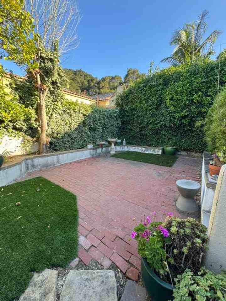 1033 W Micheltorena St - Photo 2 of 16