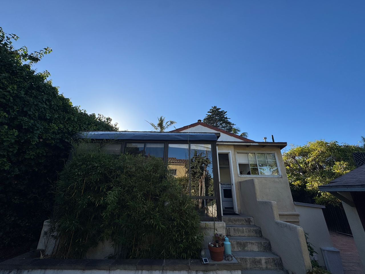 1033 W Micheltorena St - Photo 4 of 16