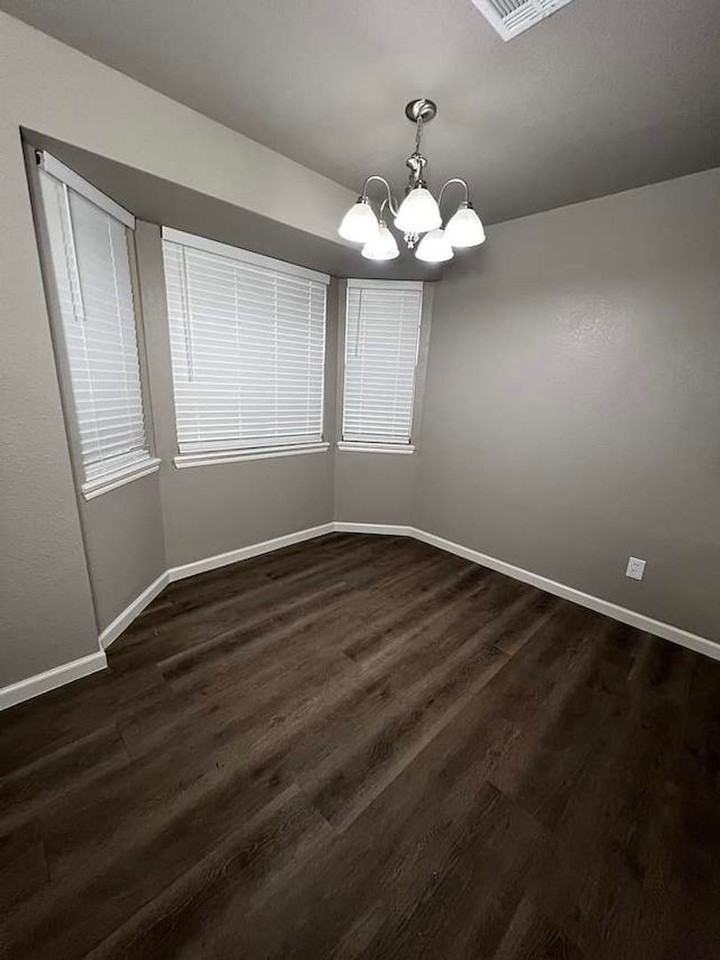 3205 Se Coachman Pl - Photo 4 of 22