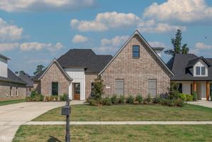 featured image of 19 Turtle Creek Dr