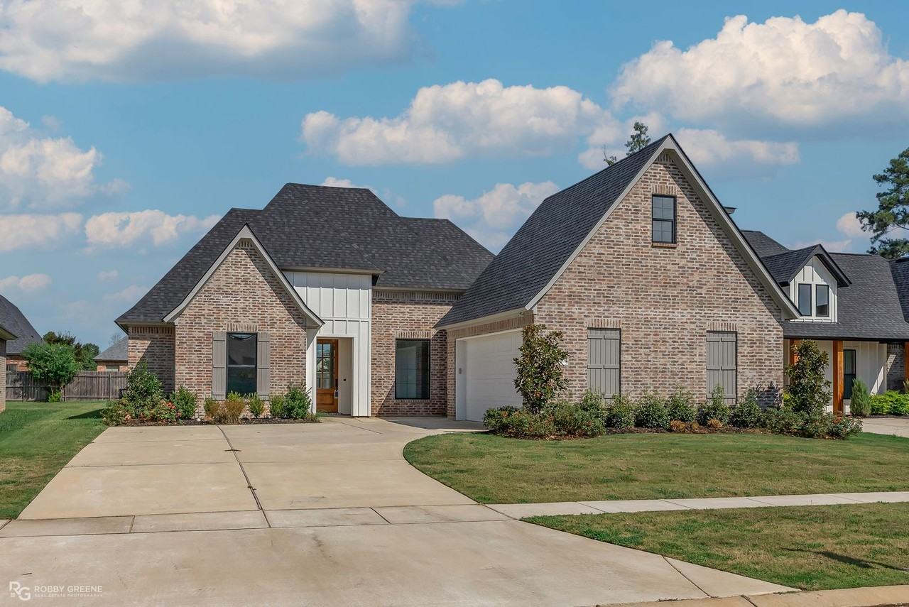 19 Turtle Creek Dr - Photo 3 of 37