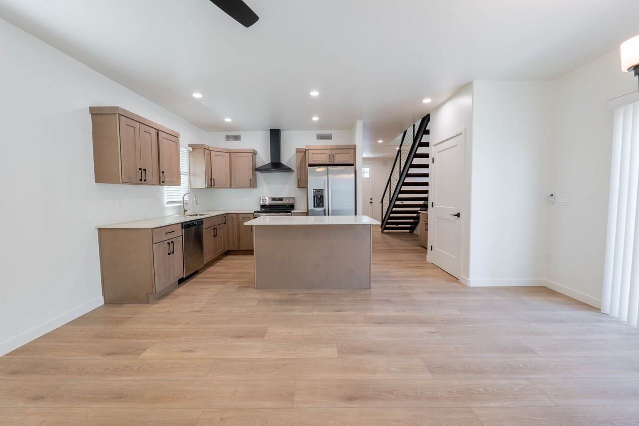 1300 N Rook Ave #18 - Photo 2 of 22