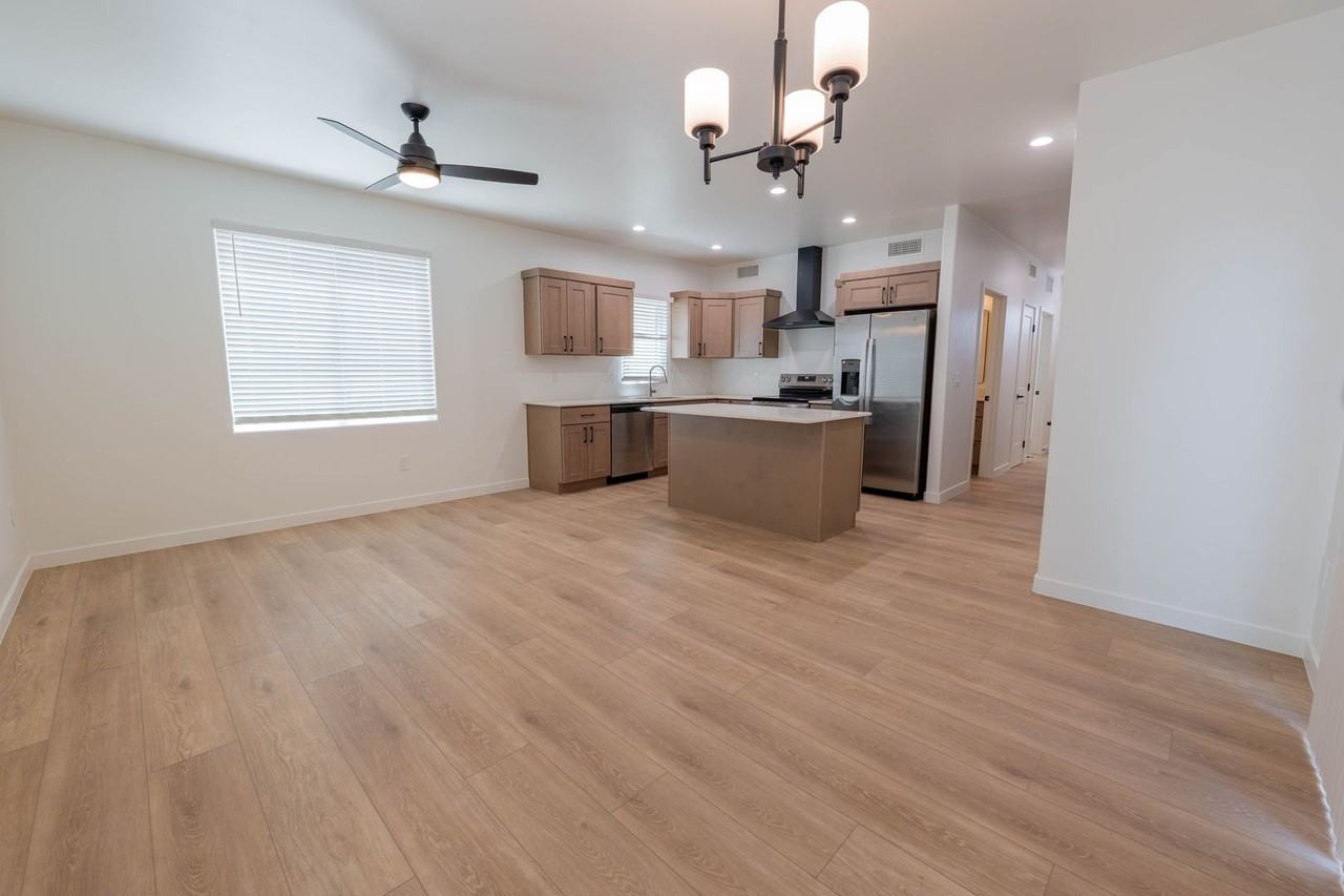 1300 N Rook Ave #18 - Photo 4 of 22
