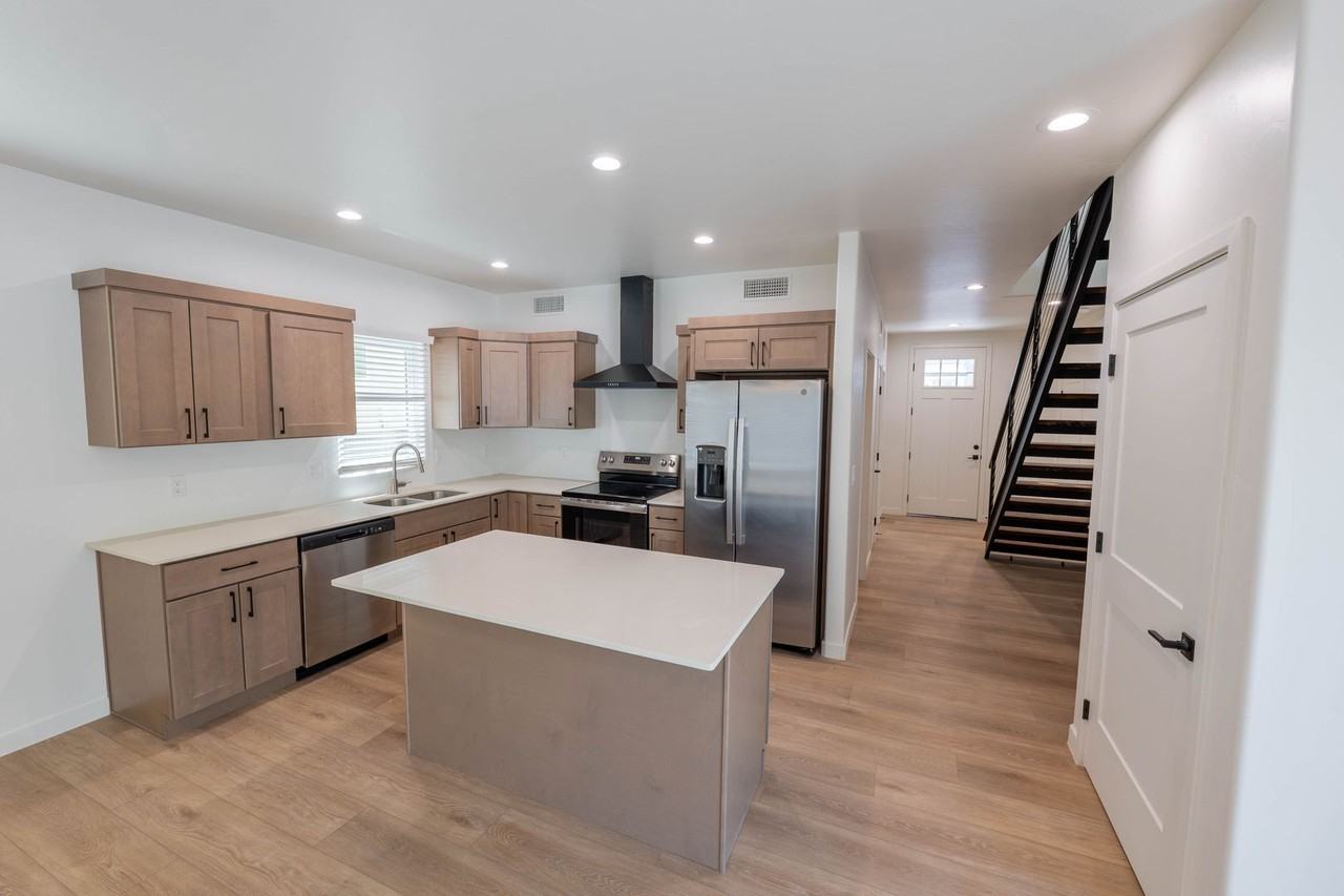 1300 N Rook Ave #18 - Photo 5 of 22