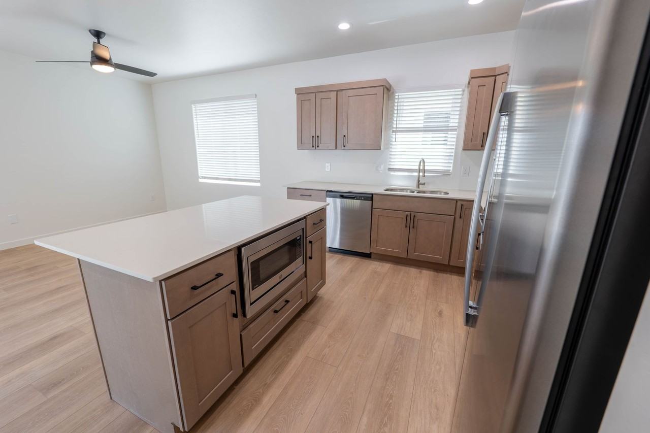 1300 N Rook Ave #18 - Photo 6 of 22